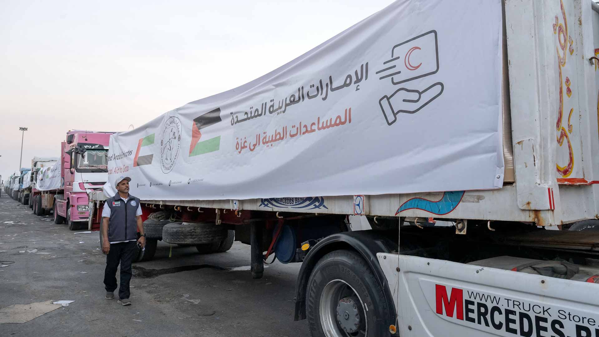 5 UAE aid convoys enter Gaza Strip carrying 980 tonnes of aid 