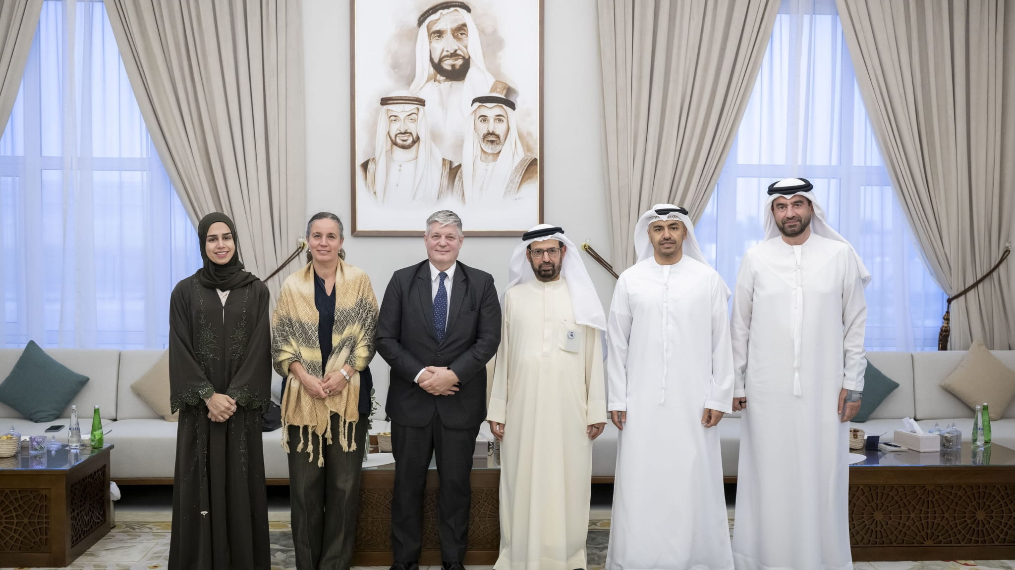 علي النعيمي يستقبل سفير ألمانيا بمناسبة انتهاء عمله بالدولة