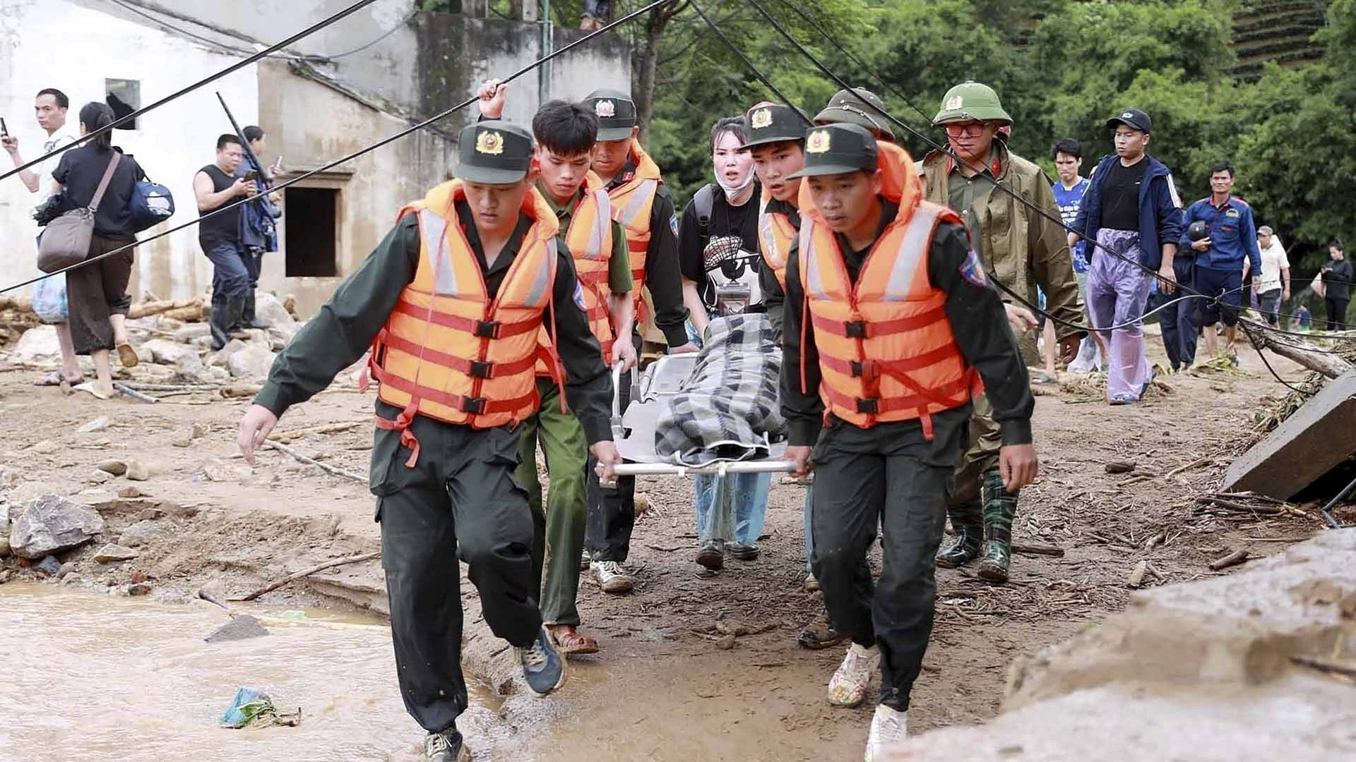 حادث اصطدام حافلة ركاب يتسبب بوفاة 7 في جنوب فيتنام 