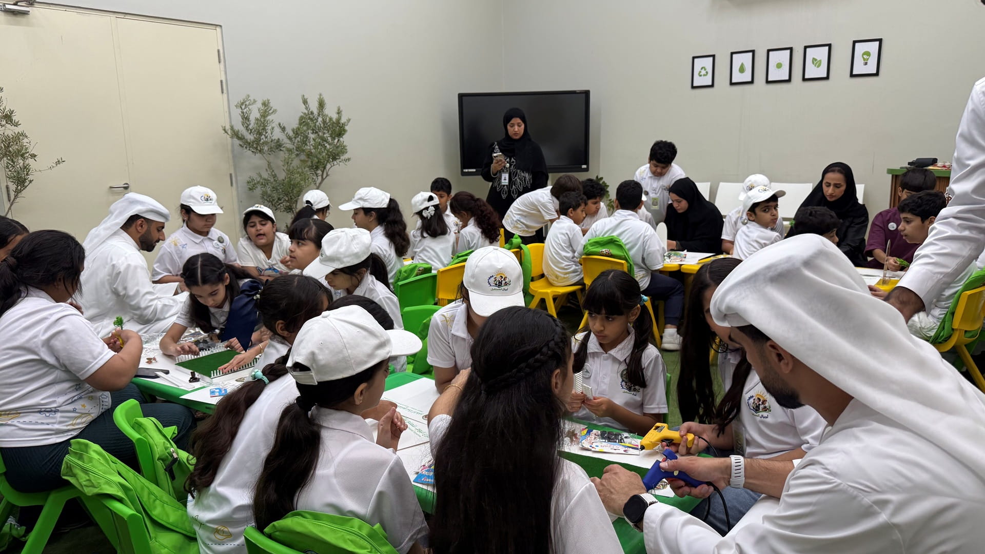 Image for the title: Khorfakkan Municipality concludes Future Generations programme 