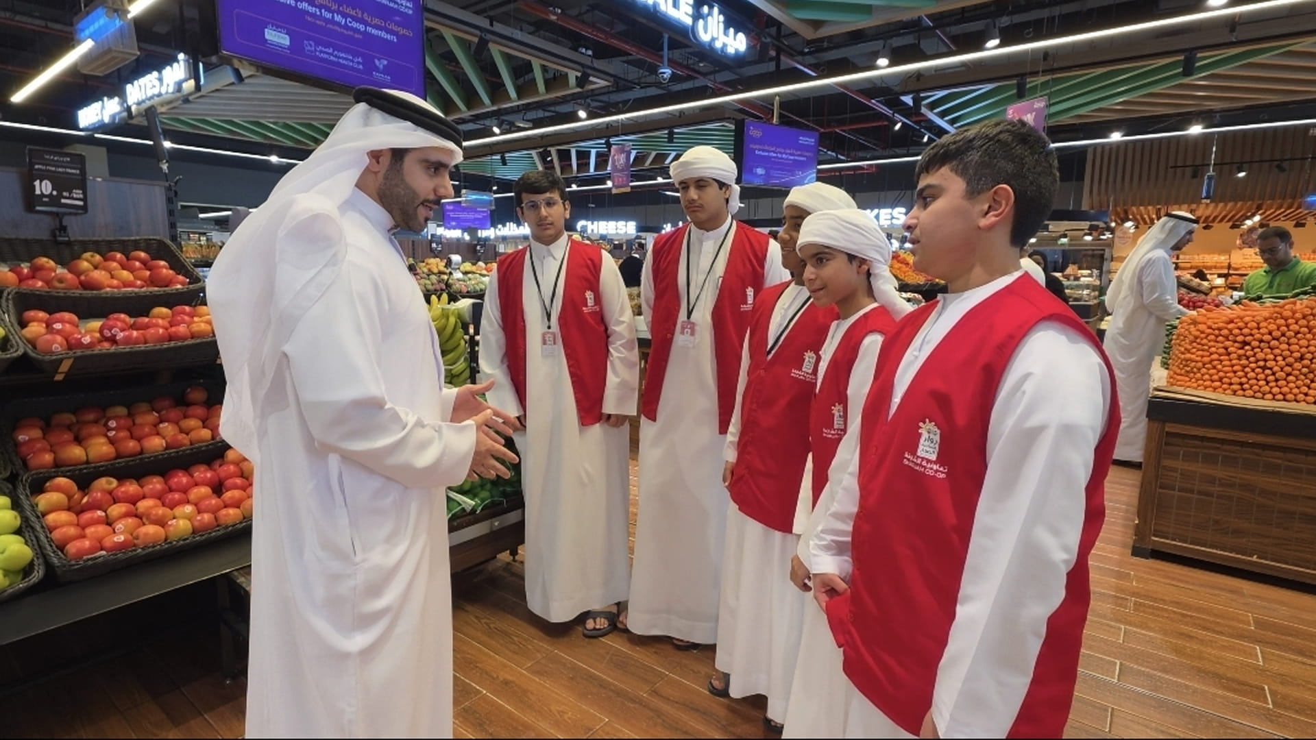 Image for the title: Sharjah Co-op launches "Young Cooperative Pioneers 5" 