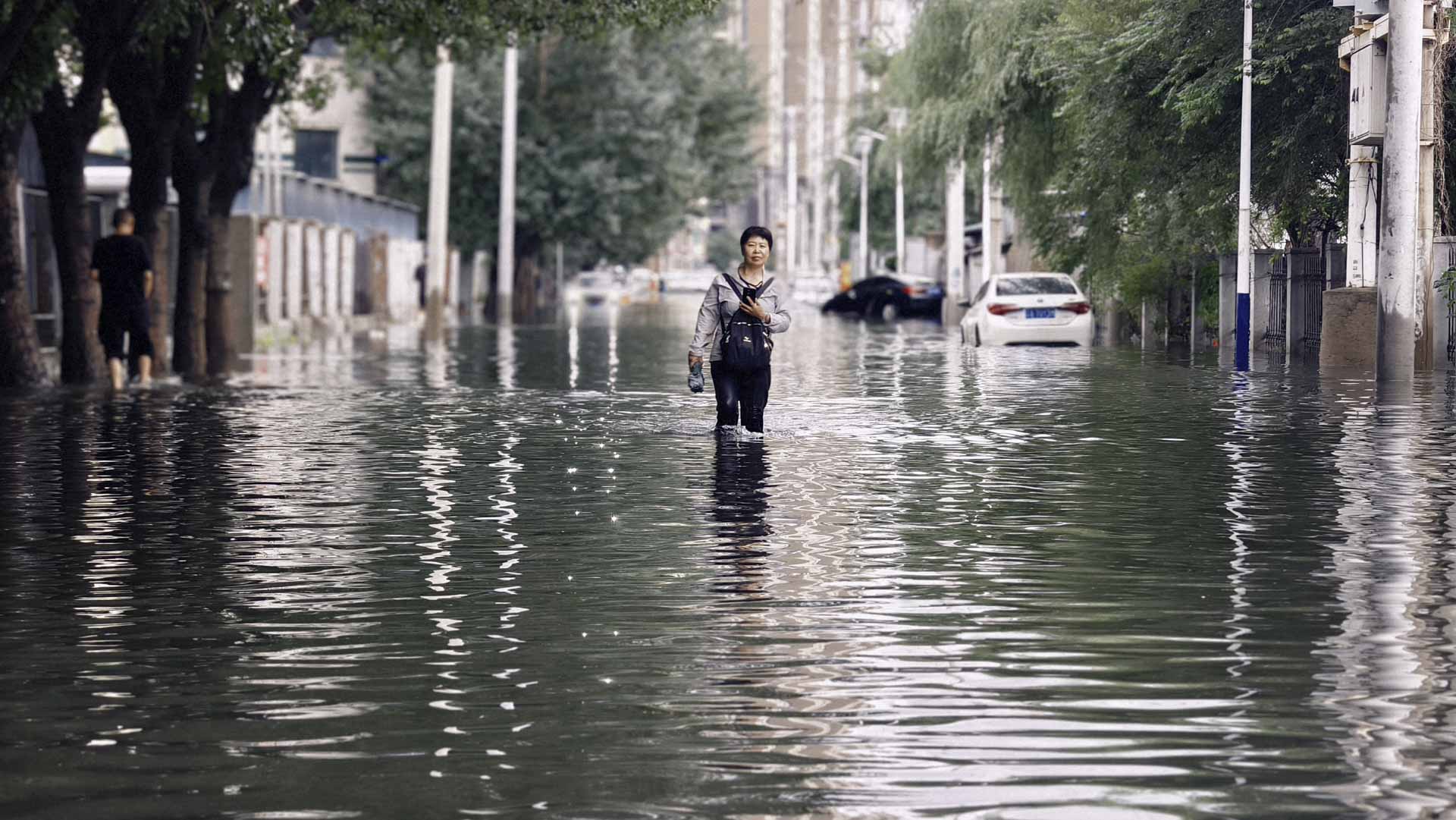 China evacuates 20,000 as typhoon Noul approaches