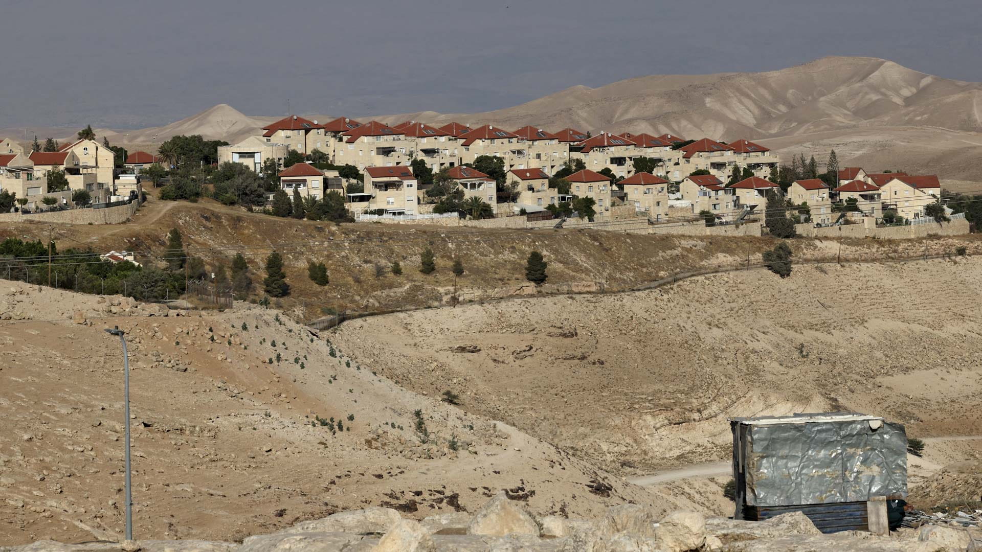 Netanyahu orders new West Bank outposts after deadly clashes