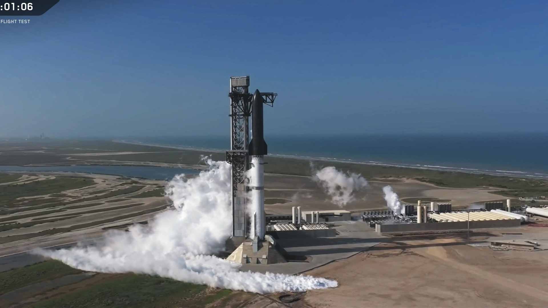 SpaceX successfully completes starship test flight 