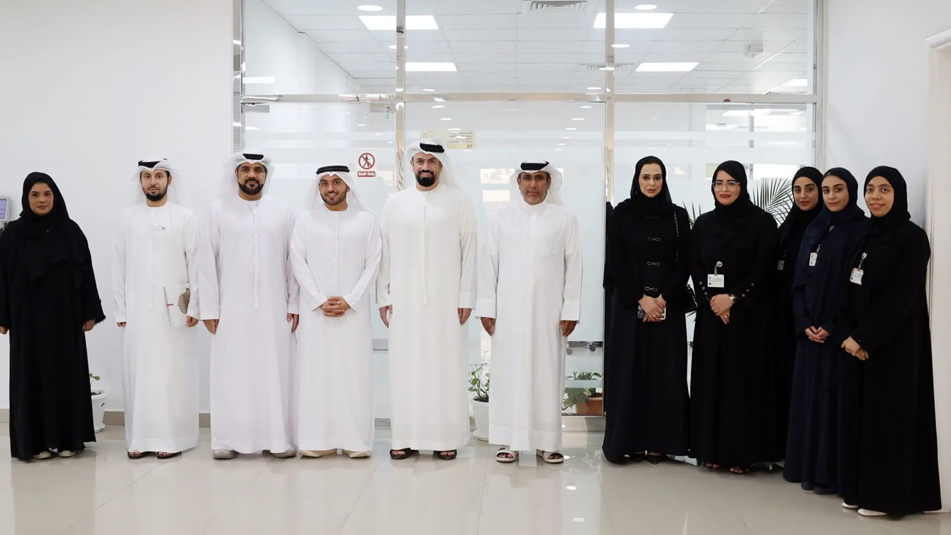 Sharjah Consultative Council reviews central labs system