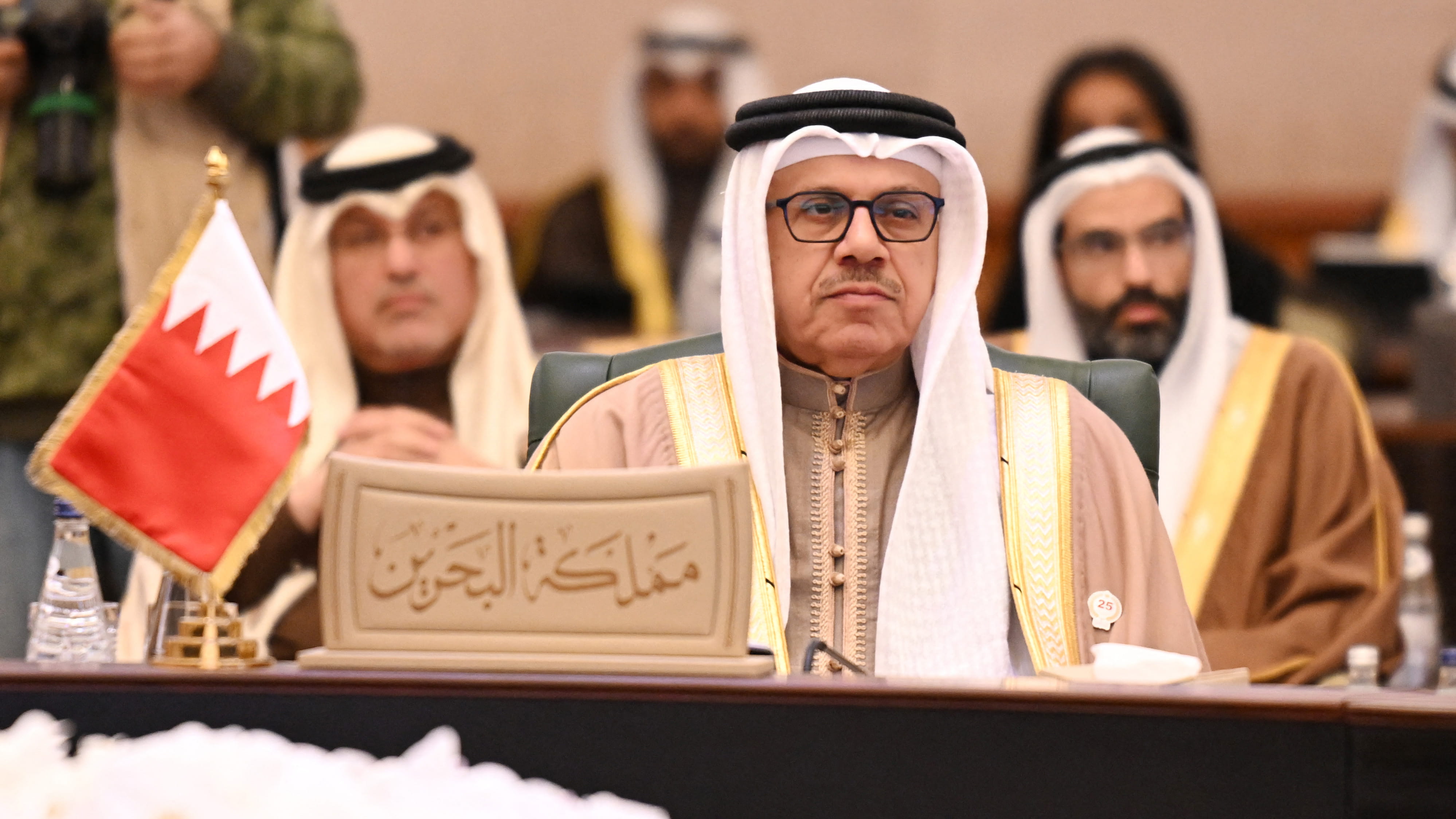 الزياني يشيد بدور شباب الخليج في التصدي لاعتداءات إيران الغادرة