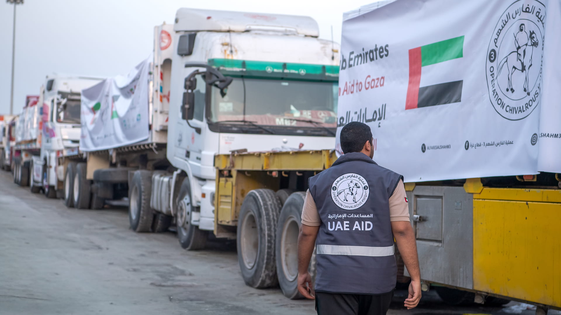 UAE sends 740 tonnes of aid to Gaza through four convoys 