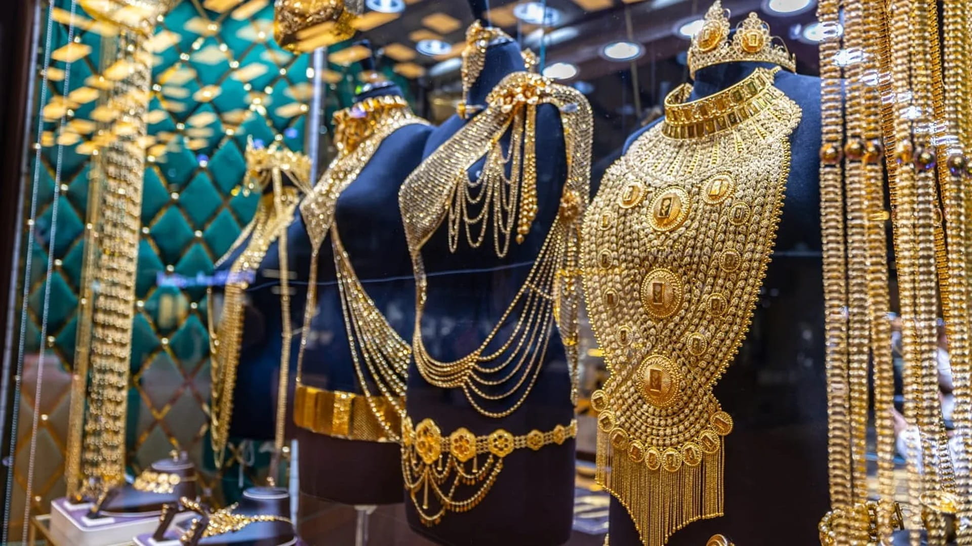 57th Watch and Jewellery Middle East Show opens Wednesday at Expo