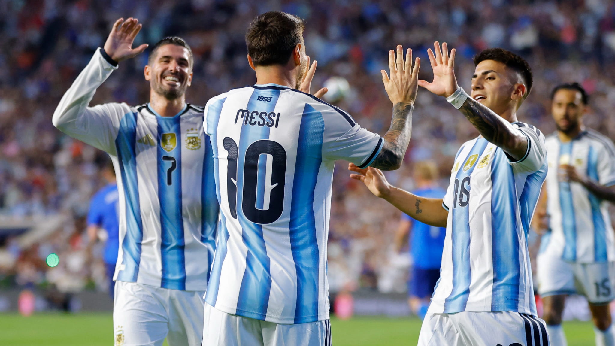 ميسي يقود الأرجنتين للفوز على أيسلندا استعداداً لمونديال 2026 