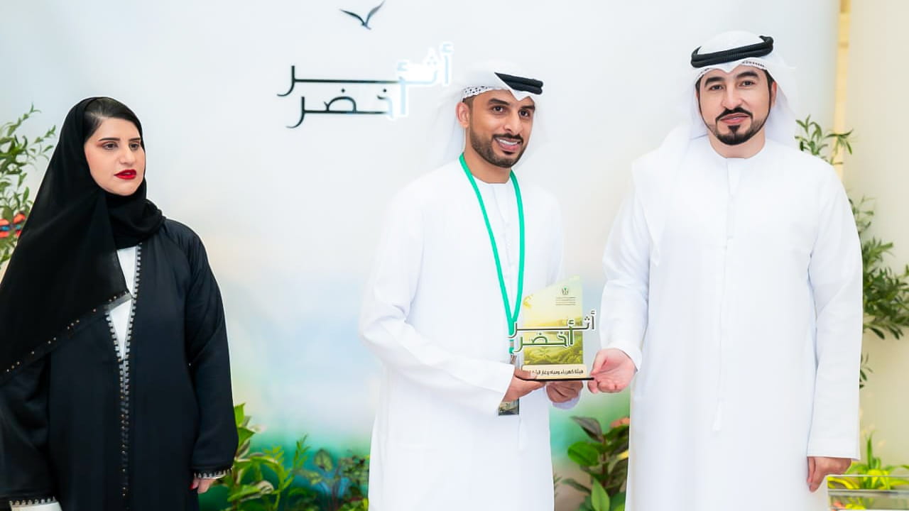 كهرباء الشارقة تعزز الاستدامة بالمشاركة في مبادرة أثر أخضر بكلباء
