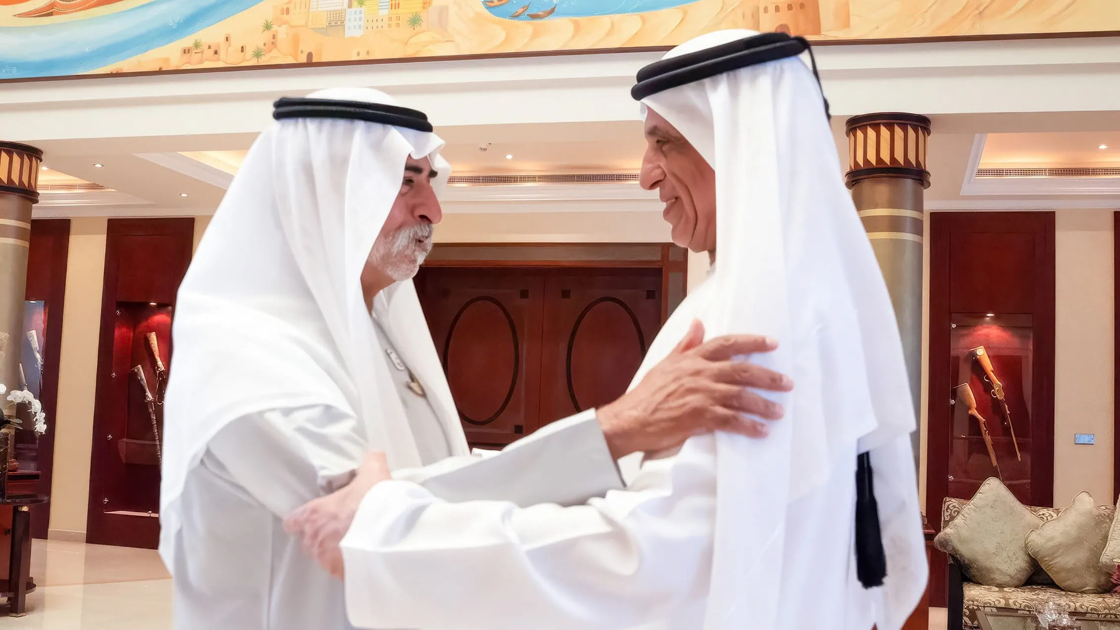 Saud bin Saqr receives Nahyan bin Mubarak