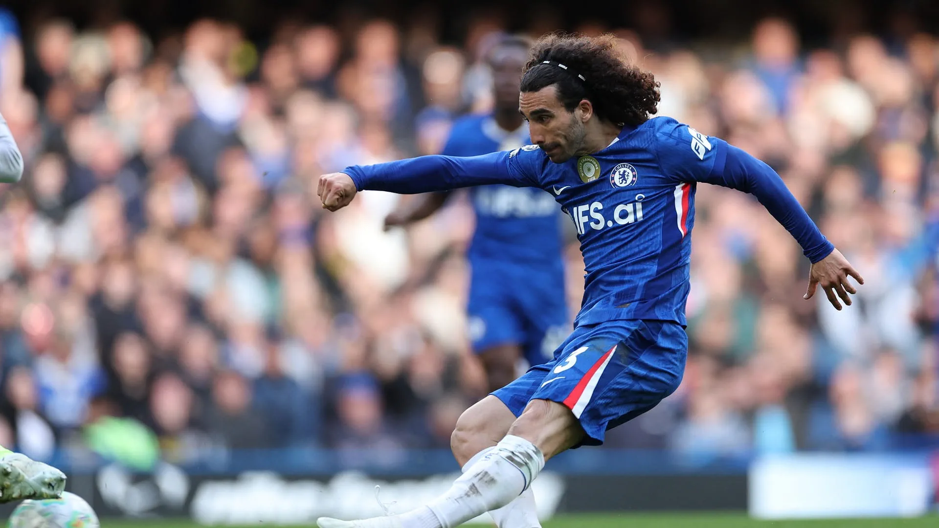 Real Madrid close to signing defender Cucurella 