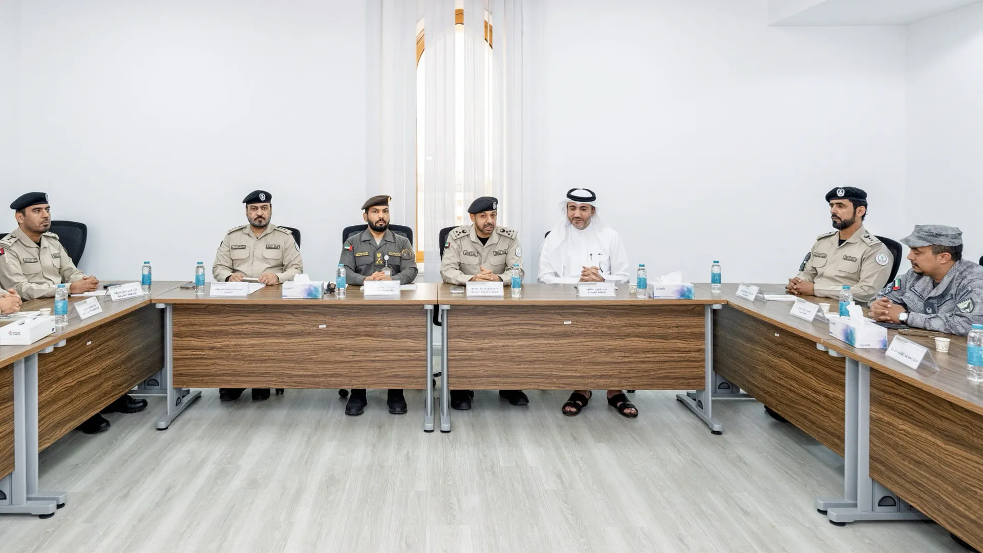 Sharjah Police discusses enhancing security at border crossings