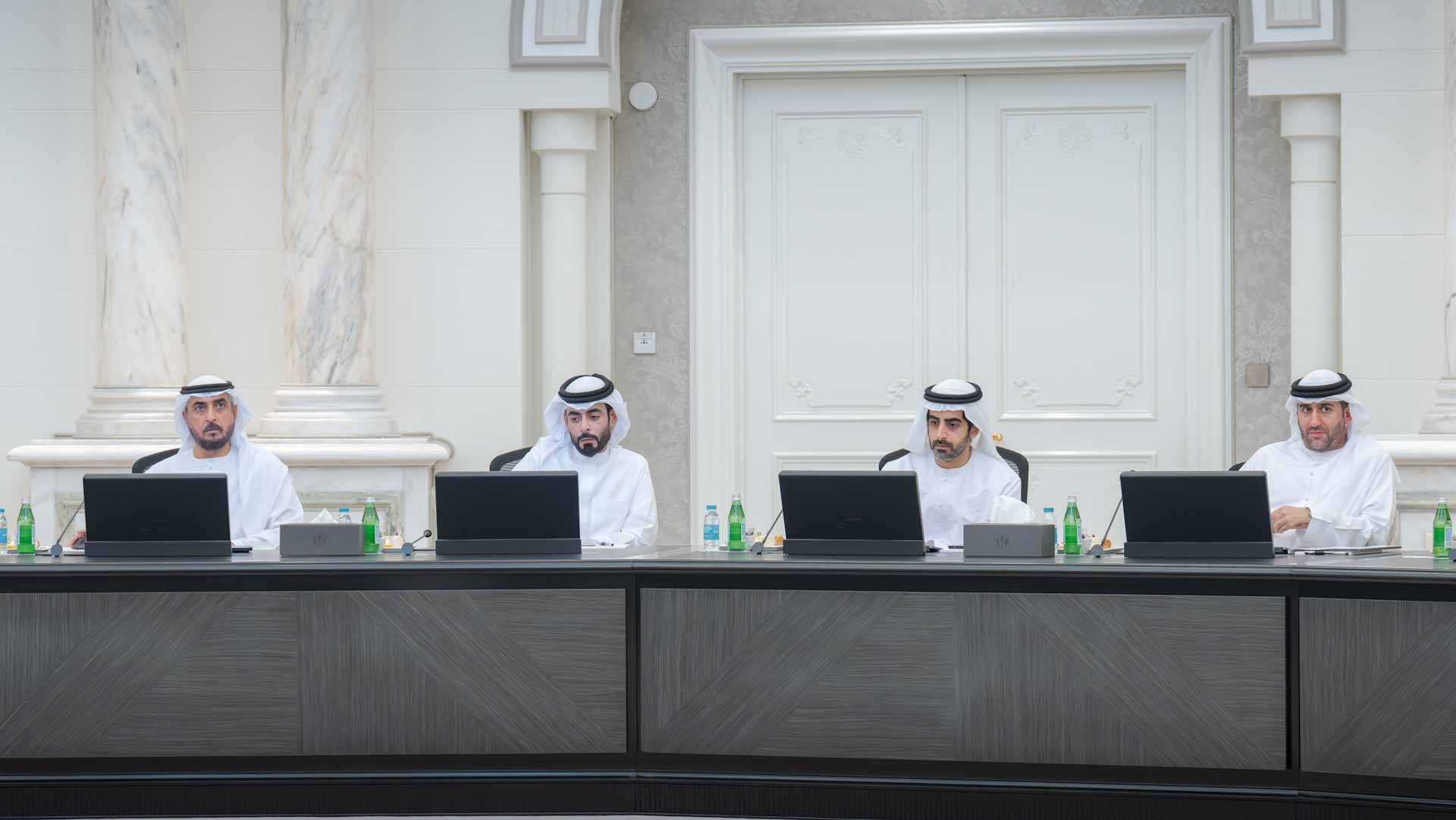 صورة بعنوان: <span class="scChromeData">{"commands":[{"click":"chrome:common:edititem({command:\"webedit:open\"})","header":"Edit the related item","icon":"/temp/iconcache/office/16x16/cubes.png","disabledIcon":"/temp/cubes_disabled16x16.png","isDivider":false,"tooltip":"Edit the related item in the Content Editor.","type":"common"},{"click":"chrome:rendering:personalize({command:\"webedit:personalize\"})","header":"Personalize","icon":"/temp/iconcache/office/16x16/users_family.png","disabledIcon":"/temp/users_family_disabled16x16.png","isDivider":false,"tooltip":"Create or edit personalization for this component.","type":"sticky"},{"click":"chrome:rendering:editvariations({command:\"webedit:editvariations\"})","header":"Edit variations","icon":"/temp/iconcache/office/16x16/windows.png","disabledIcon":"/temp/windows_disabled16x16.png","isDivider":false,"tooltip":"Edit the variations.","type":"sticky"}],"contextItemUri":"sitecore://master/{9DB9F9E1-B007-483A-B2D8-901413BBA347}?lang=ar&ver=1","custom":{},"displayName":"Title","expandedDisplayName":"This is require field and Maximum 90 character is allow"}</span><span sc_parameters="prevent-line-break=true" class="scWebEditInput scEnabledChrome" id="fld_9DB9F9E1B007483AB2D8901413BBA347_E873DAB3C3324E8EB106973D9F53F5B7_ar_1_3a6aa37743f24d28a4d3caee5aec94e7_5355_edit" contenteditable="true" scdefaulttext="[No text in field]" scfieldtype="single-line text" sc-part-of="field">"تنفيذي الشارقة" يعتمد الدليل التنظيمي الموحد للإصدارات الحكومية </span>_D29EBE2AEC884DAFA5DAE11BD236A4B9