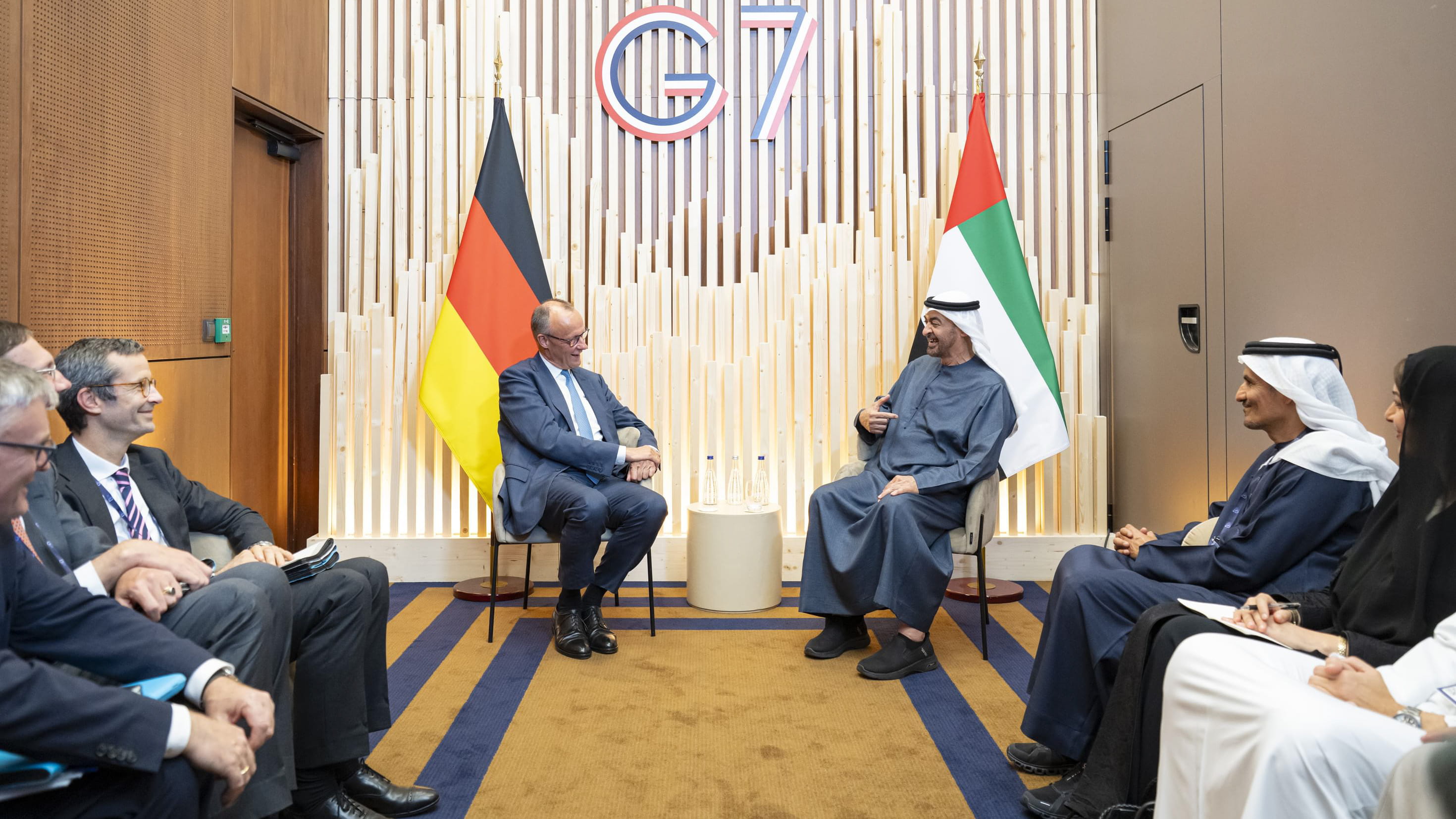 رئيس الدولة ومستشار ألمانيا يبحثان تعزيز التعاون بين البلدين 