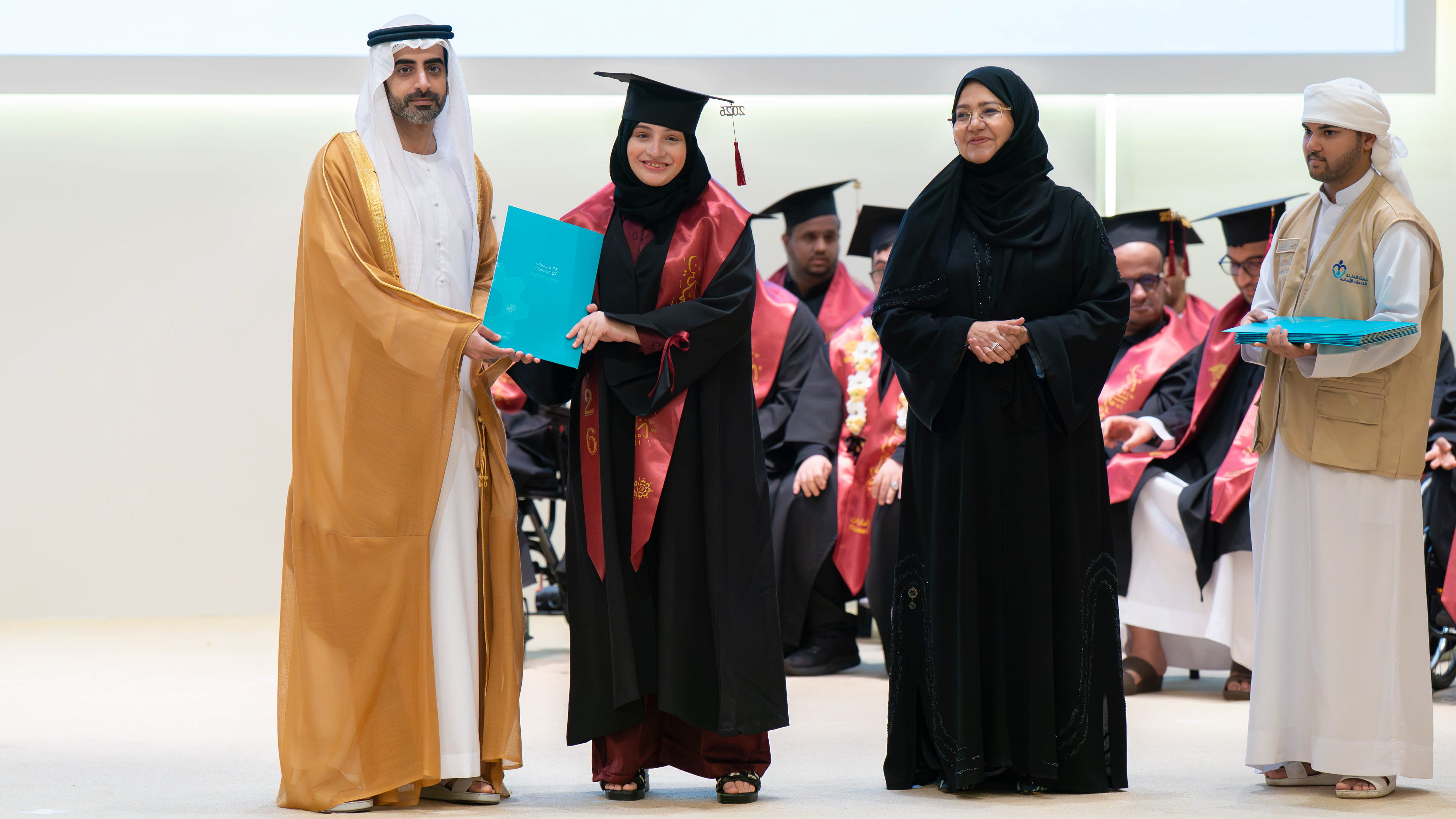 سالم بن عبد الرحمن يشهد تخريج طلبة مركز مسارات للتطوير والتدريب