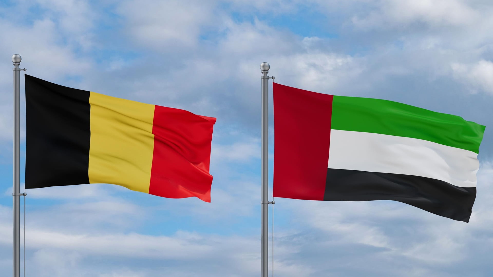 الإمارات تسلم بلجيكا 3 مطلوبين بموجب نشرات "الإنتربول" الحمراء