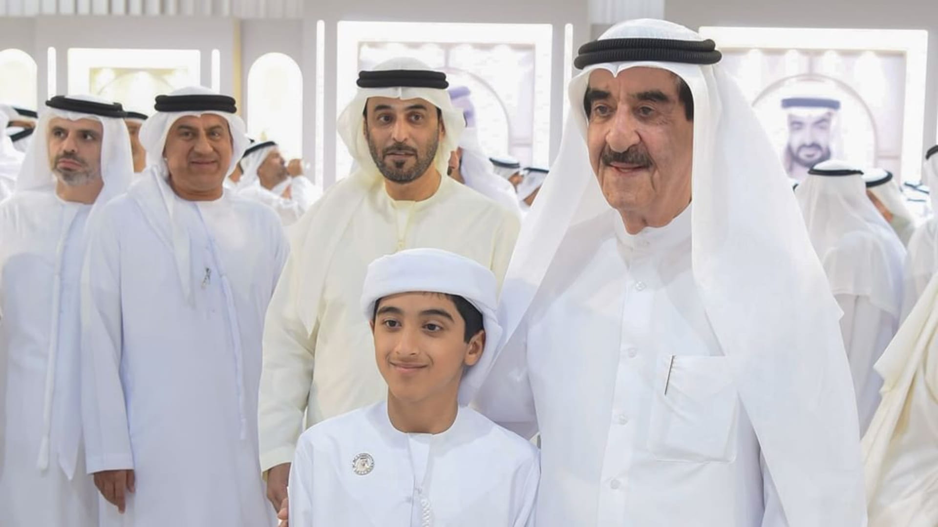 حاكم أم القيوين يحضر حفل زفاف محمد عبد الحميد صديقي