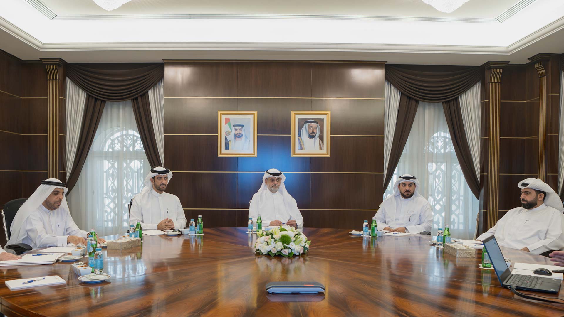 مجلس الطاقة بالشارقة يبحث جاهزية منظومة الطاقة واستدامة الإمدادات