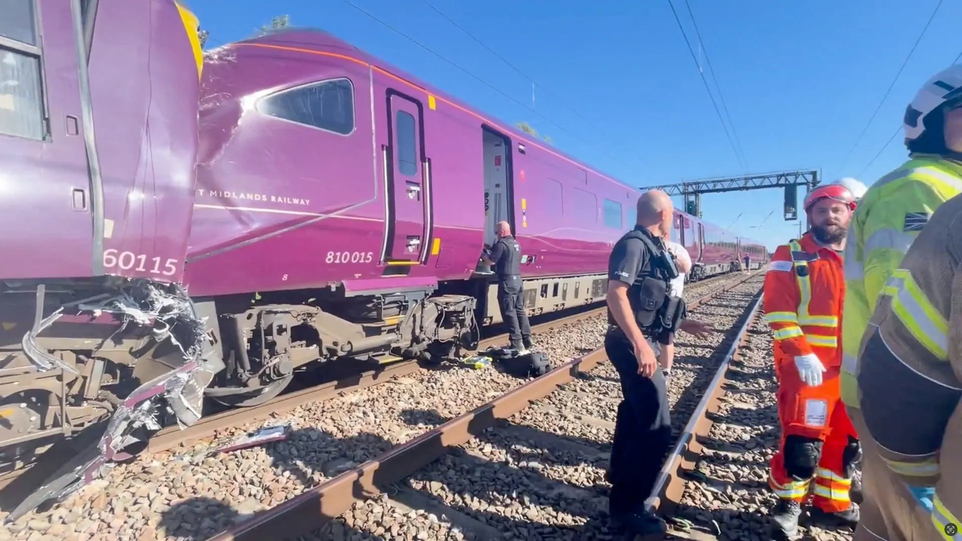 One dead in train collision near Bedford
