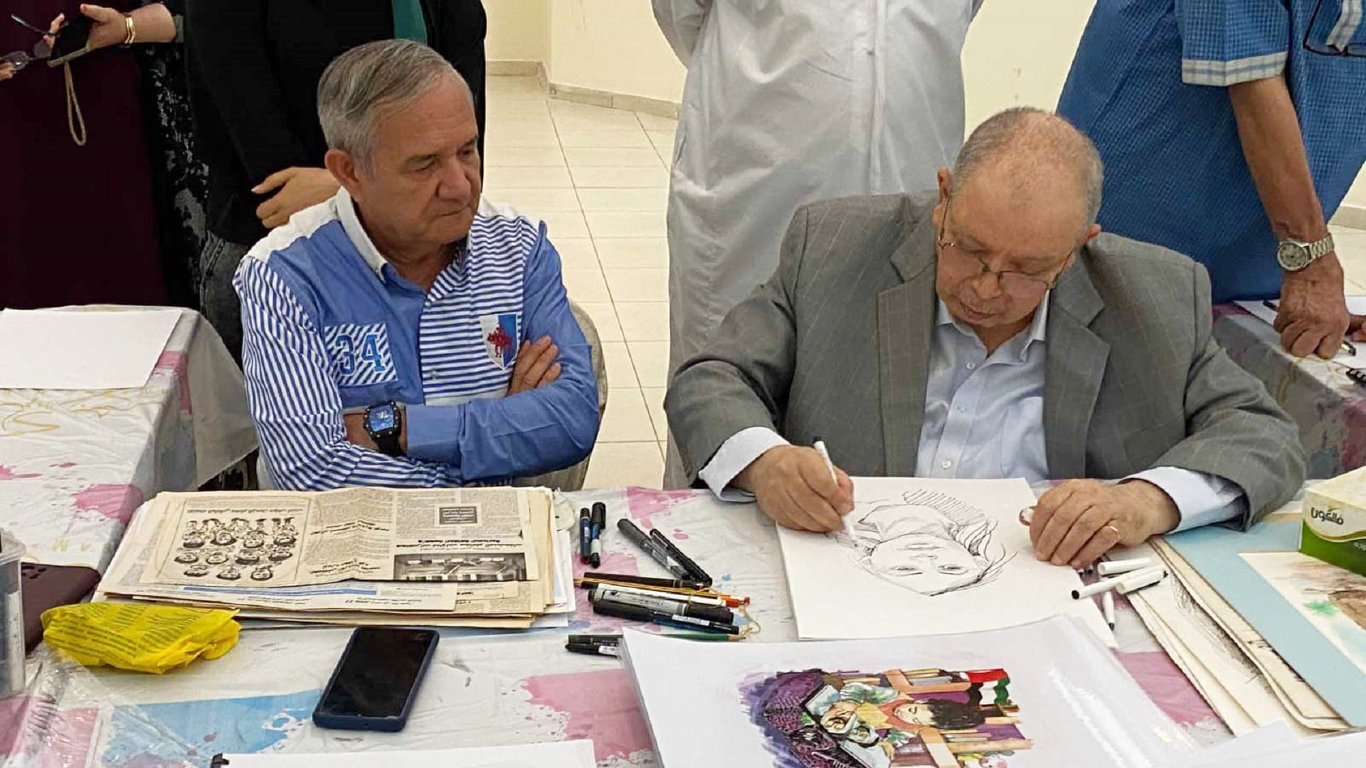 النادي الثقافي العربي ينظم ورشة فنية بعنوان "سحر الأبيض والأسود"