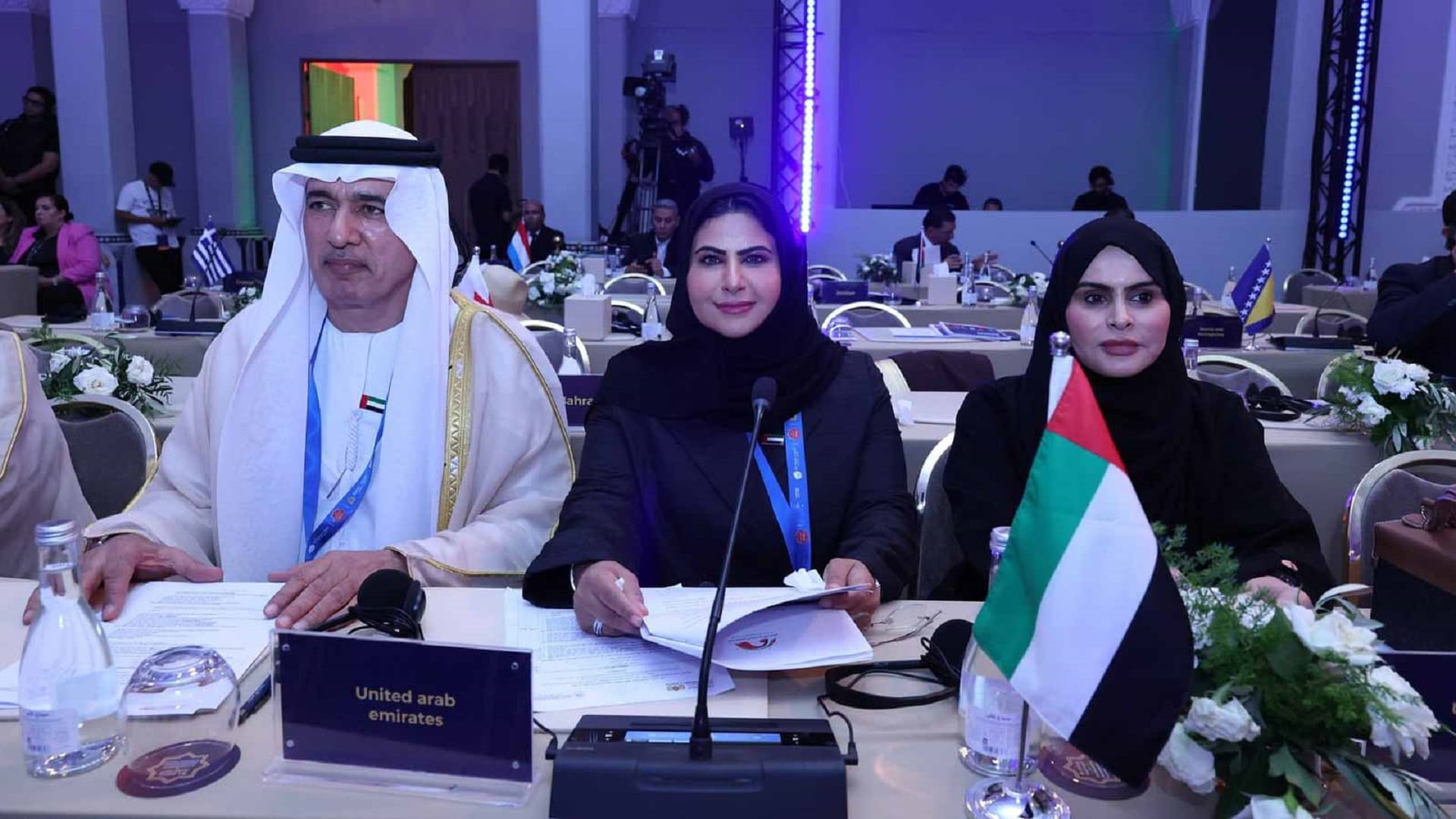 "الوطني" يشارك في جلستين حول "الاقتصاد الأزرق" و"تغير المناخ" 