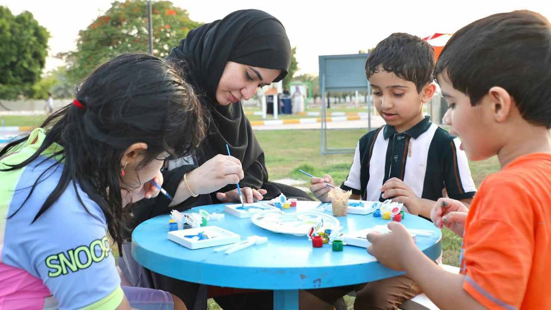 بلدية الحمرية تنظم يوماً ترفيهياً في حديقة الحي الشرقي للسيدات 