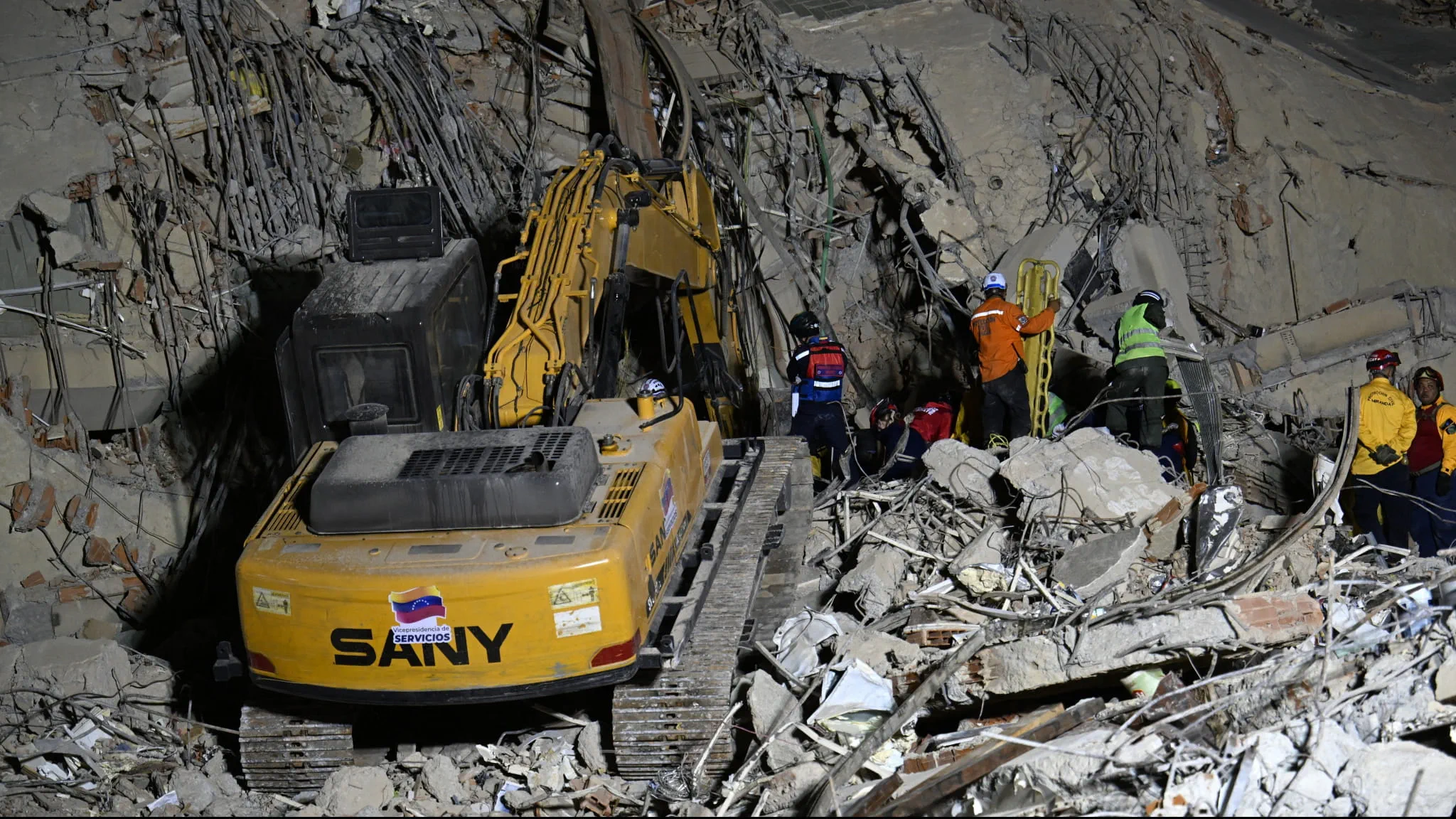 Venezuela earthquakes death toll rises to 235