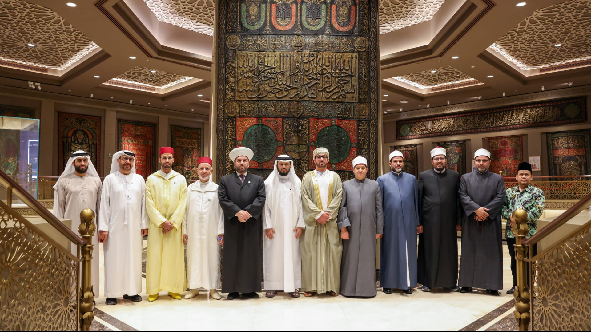 مجمع القرآن يستقبل العلماء ضيوف رئيس الدولة ضمن برنامجهم الرمضاني 
