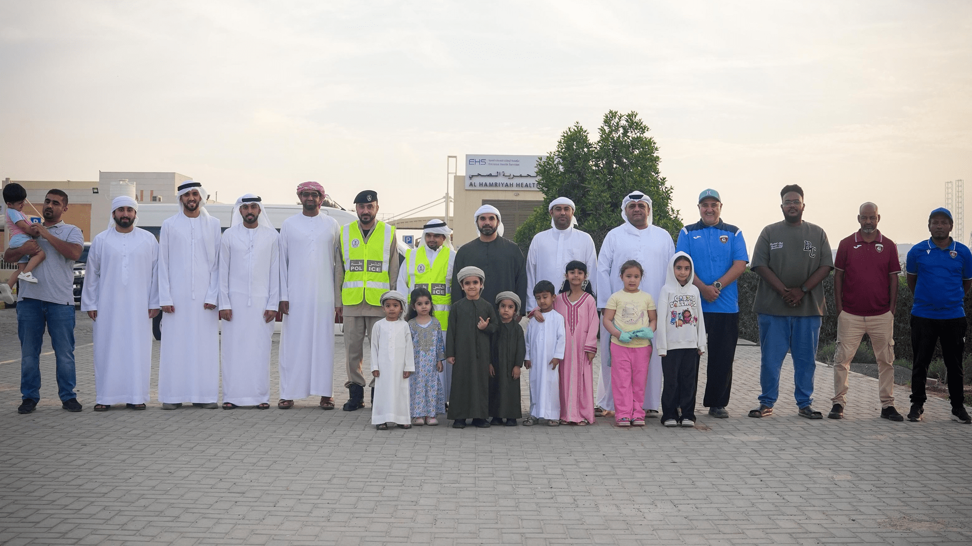"رمضان الحمرية" يحيي "يوم زايد للعمل الإنساني" بإفطار عابري السبيل 