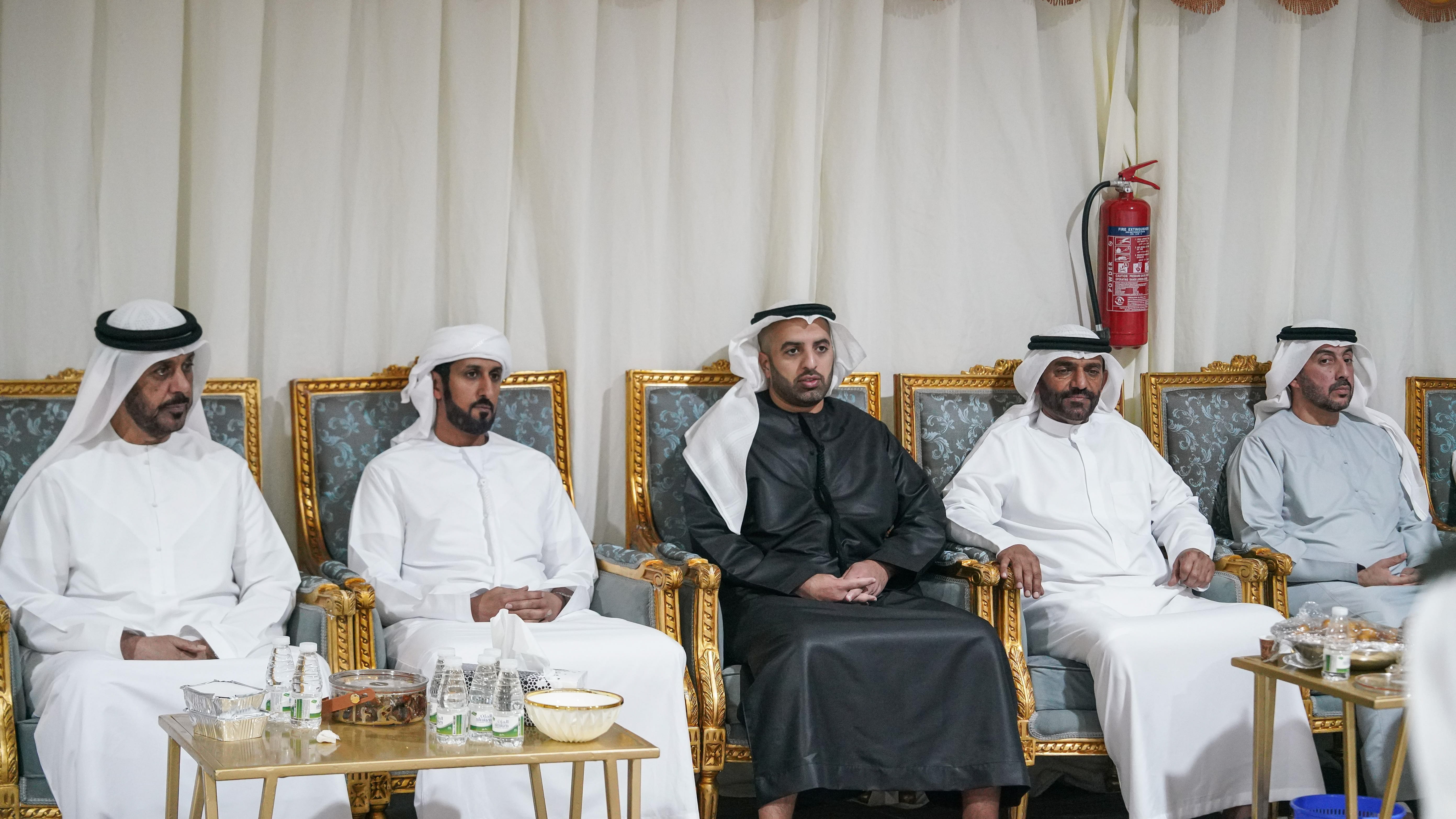محمد بن سعود يعزي في وفاة سويدان عبيد حميد الخاطري 