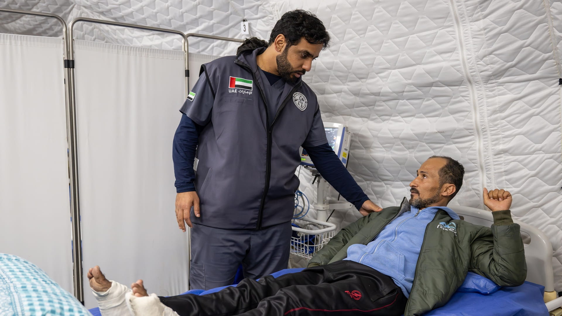 صورة بعنوان: المستشفى الإماراتي العائم في العريش يواصل تقديم الرعاية الصحية  