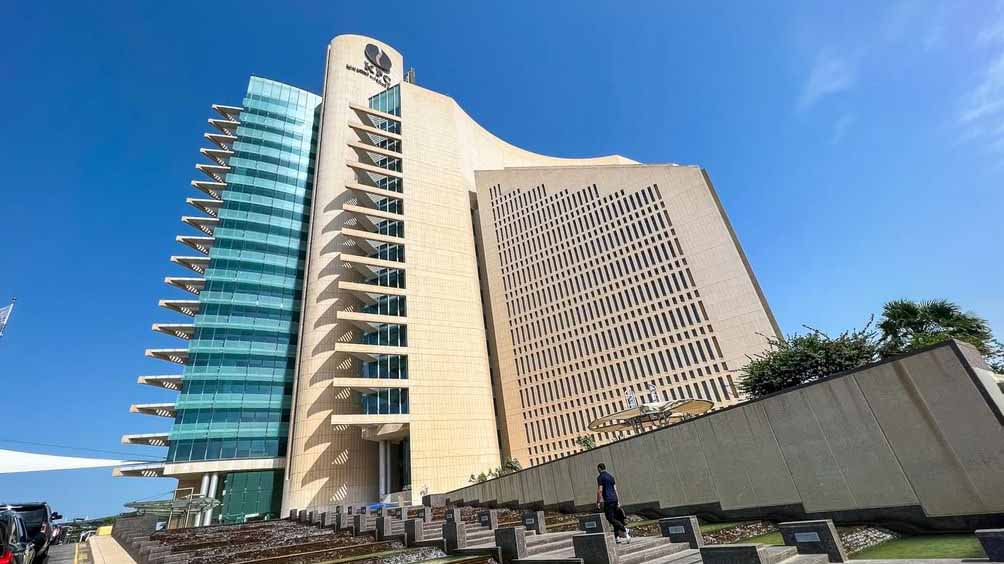 حريق في مصفاة الأحمدي بالكويت إثر هجمات بطائرات مسيّرة ولا إصابات 