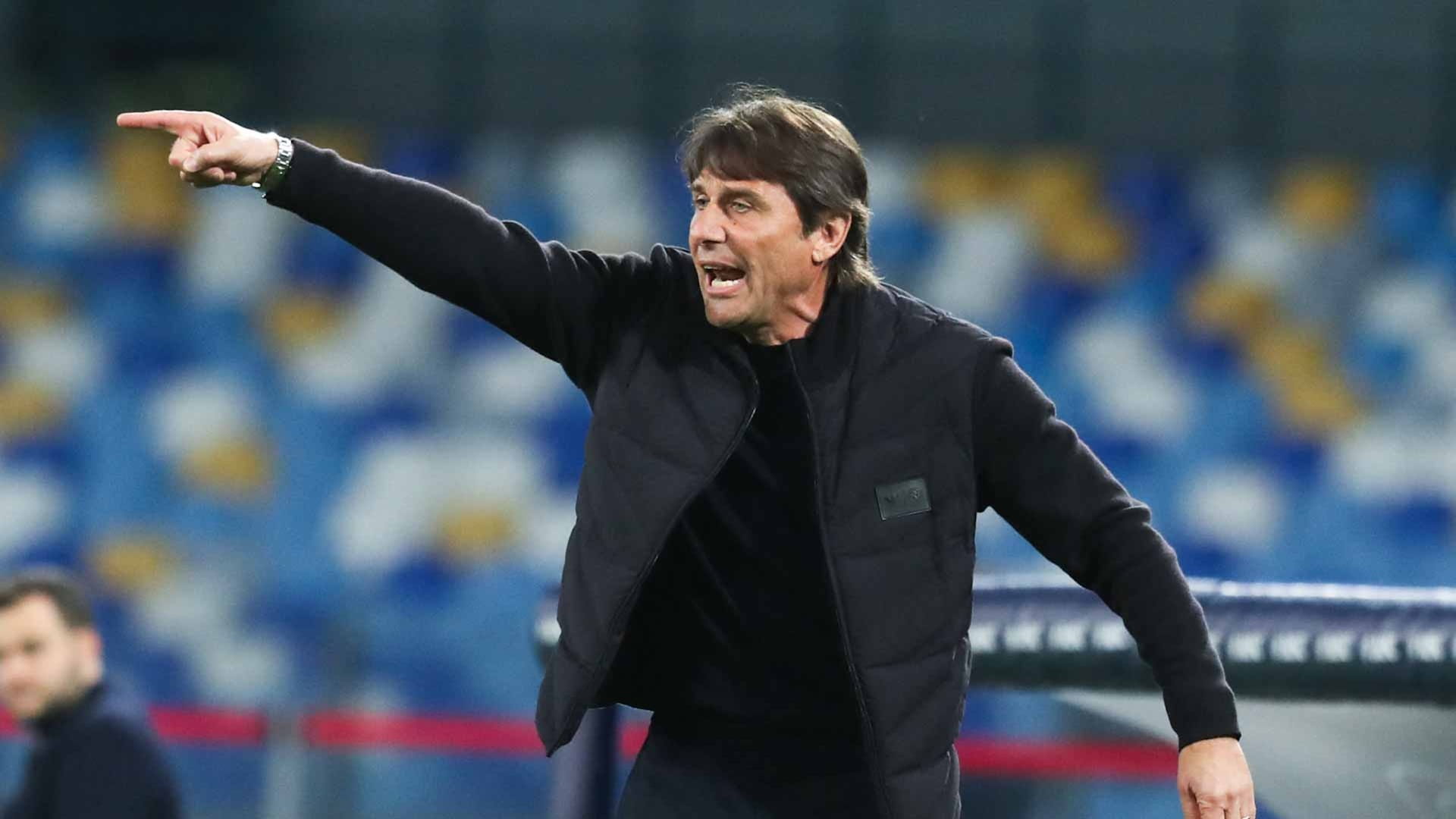 Napoli climbs to second place in Serie A 