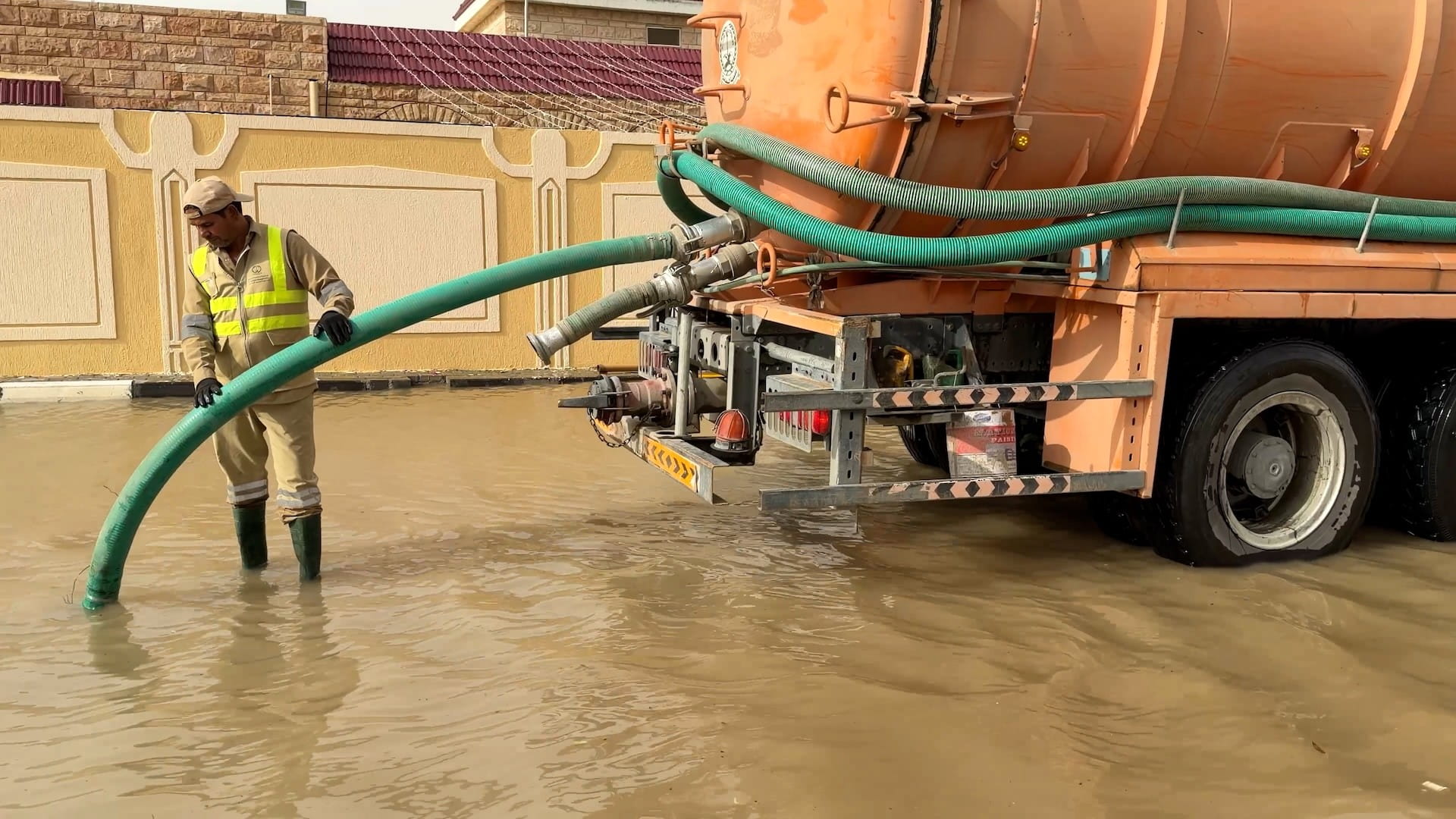 Al Bataeh Municipality boosts response to weather conditions