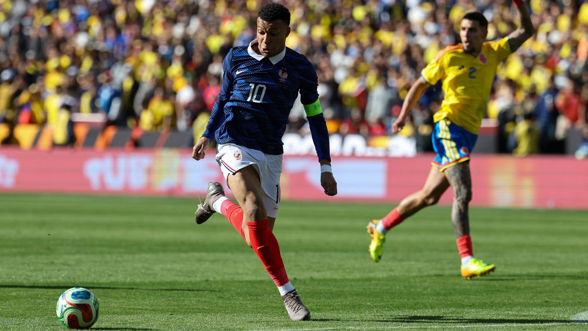 منتخب فرنسا يتغلب على كولومبيا استعداداً لكأس العالم  