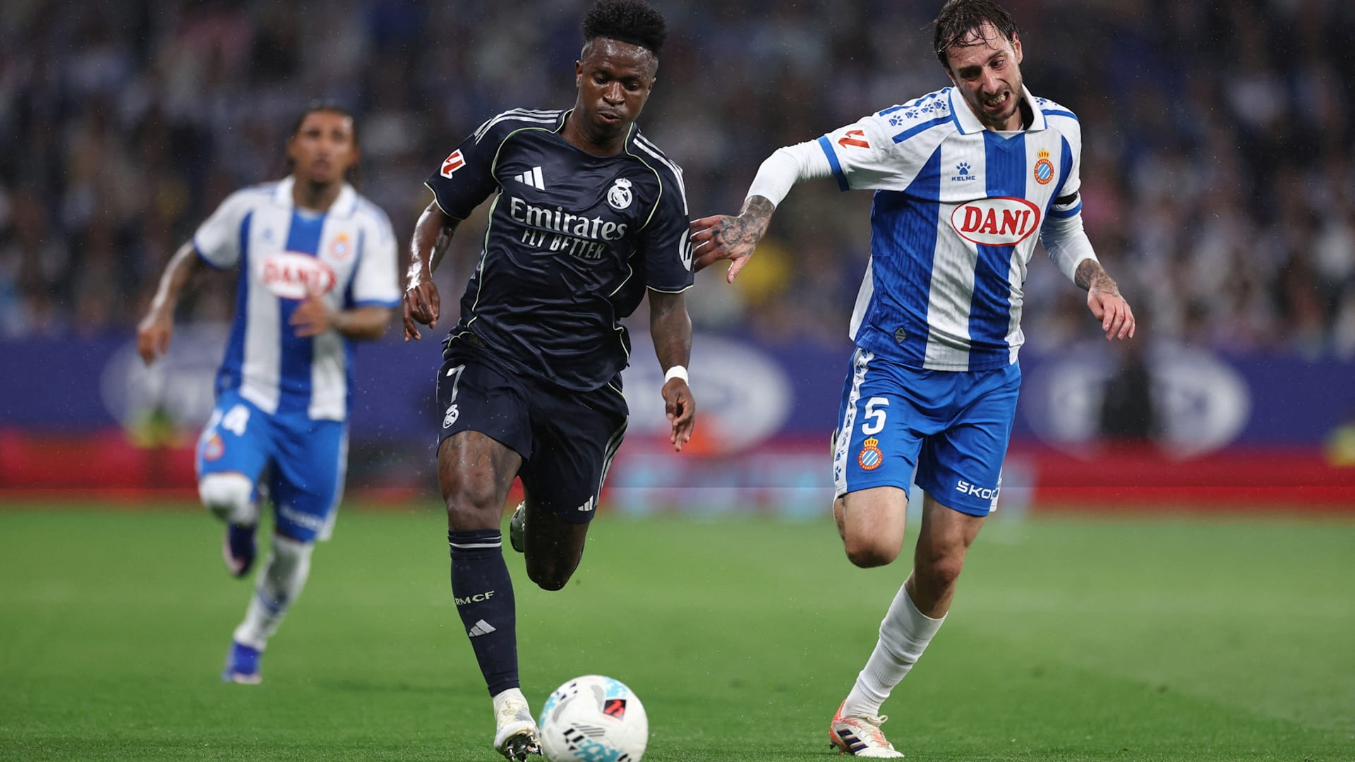 Vinícius Jr. leads Real Madrid to 2-0 win over Espanyol 