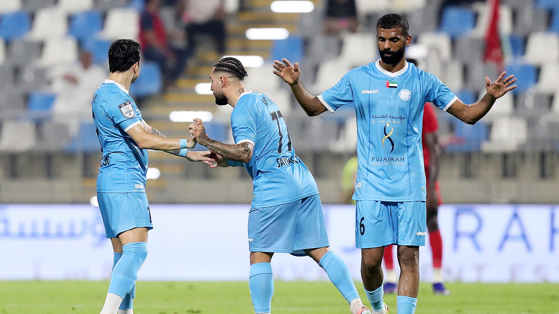 دبا يفوز على البطائح بهدفين في دوري أدنوك للمحترفين 