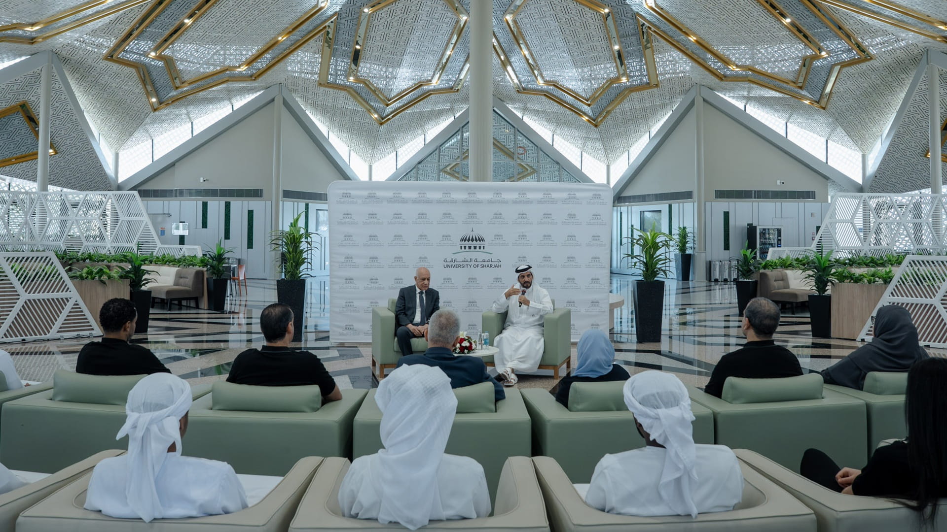 Sultan bin Ahmed meets UOS athletes after sporting success 