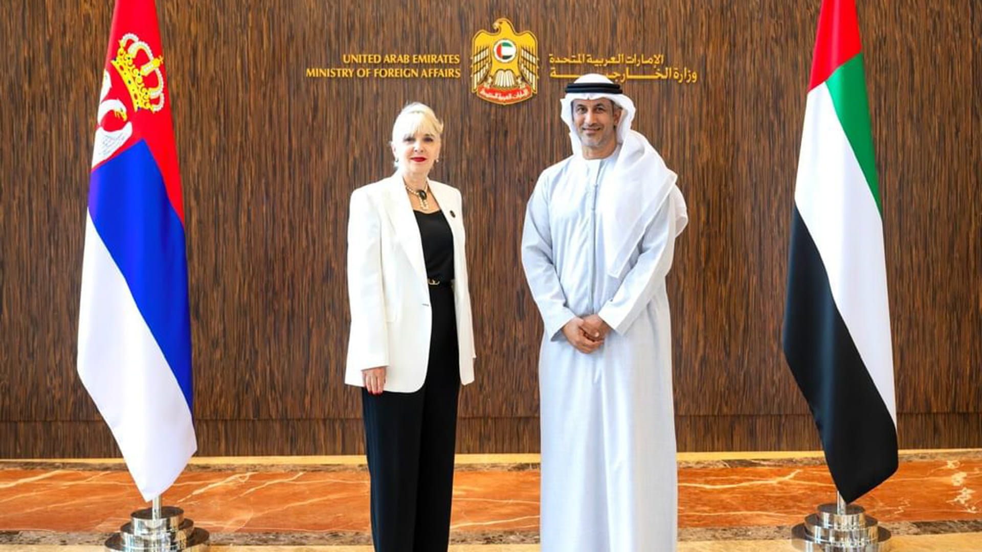 صورة بعنوان: سعيد الهاجري يلتقي وزيرة التجارة الداخلية والخارجية الصربية 