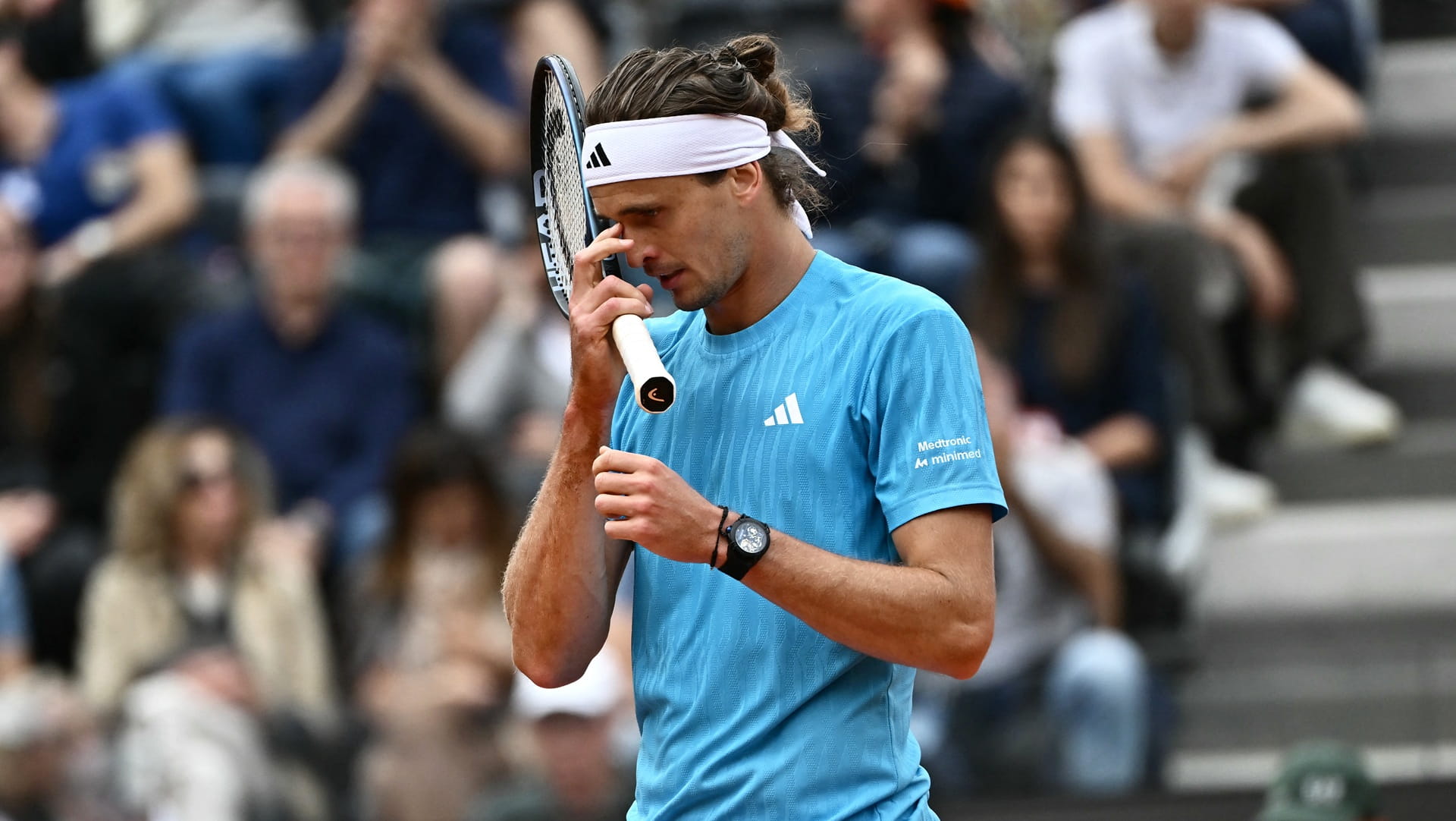 Zverev reaches Rome third round after beating Altmaier