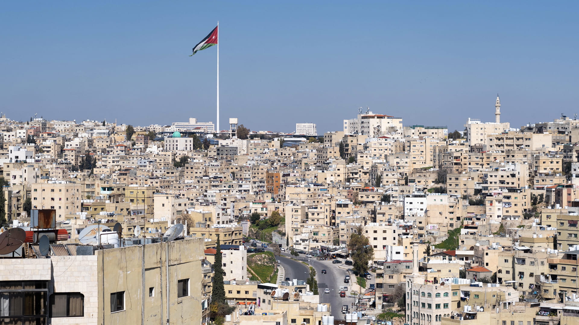 الأردن يدين الاعتداءات الإيرانية الغاشمة على الإمارات 