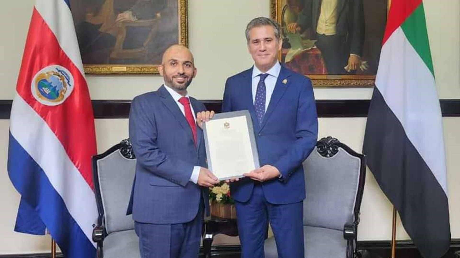 سفير الإمارات يقدم أوراق اعتماده إلى وزير خارجية كوستاريكا