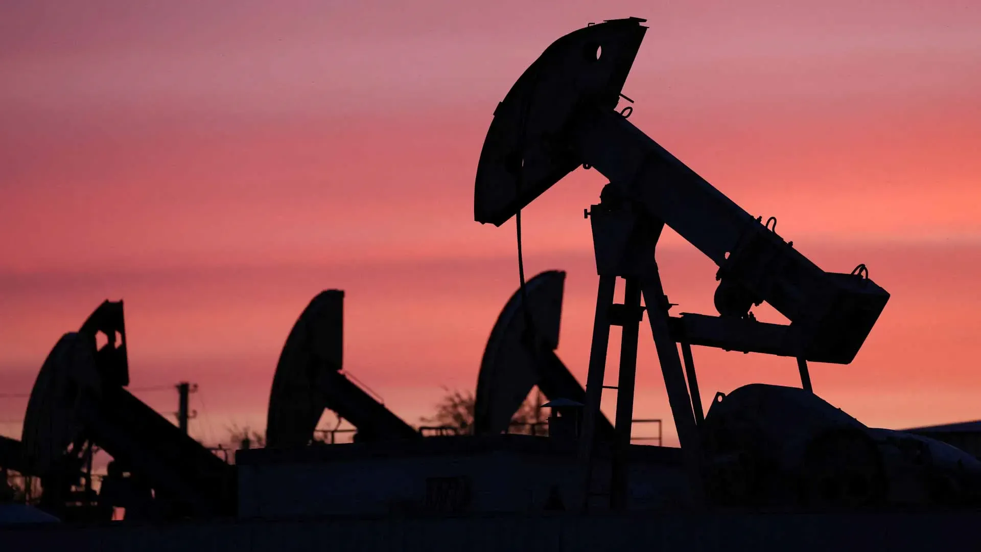Oil prices fall as markets weigh prospects of US-Iran deal 