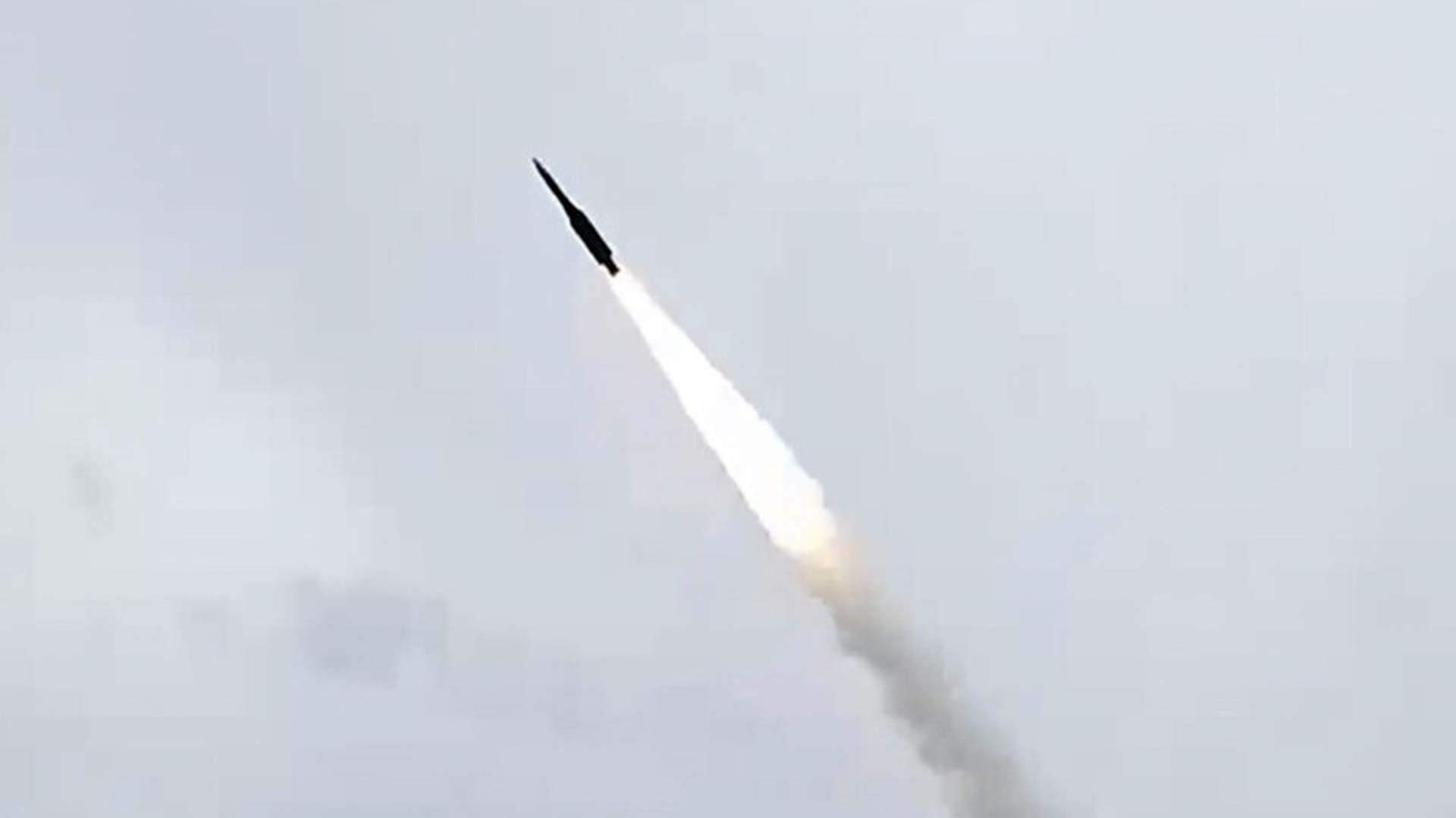 Moscow launches major strikes on Ukrainian energy, military sites 