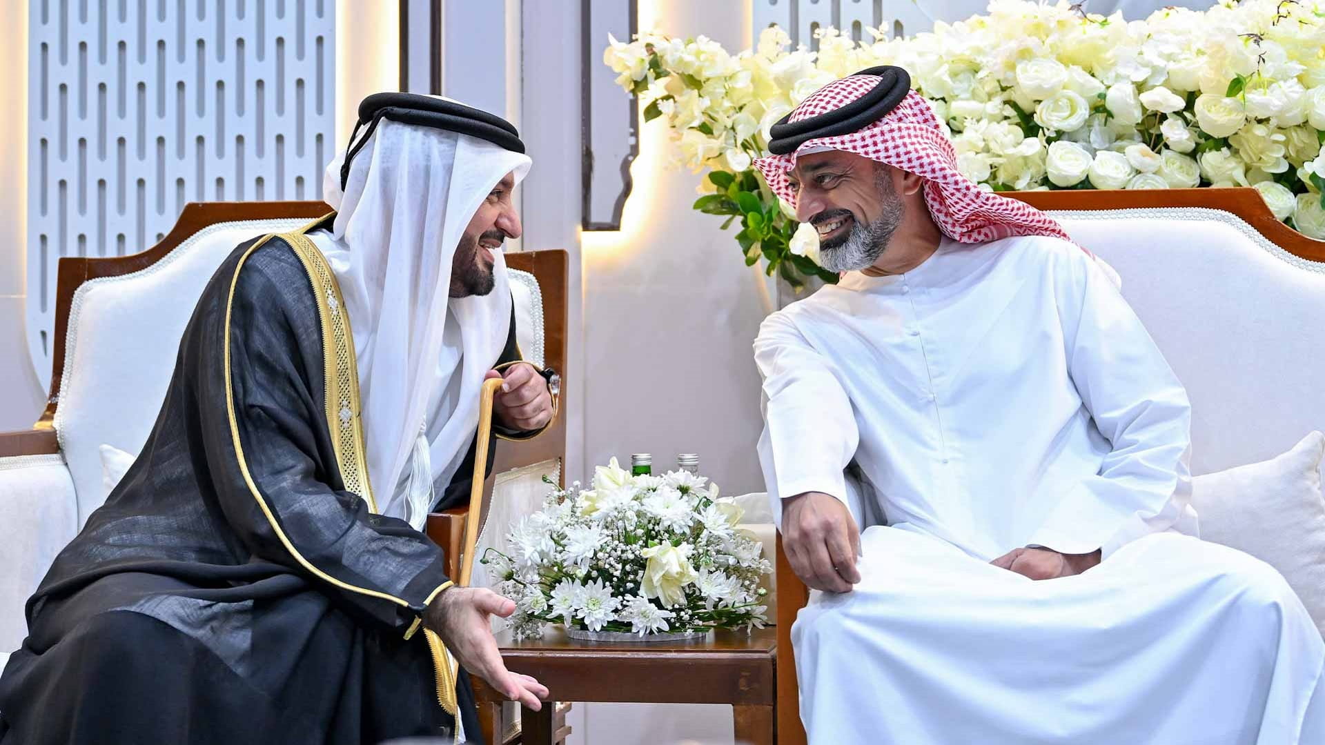 عمار النعيمي يحضر أفراح العسم والكعبي في عجمان 