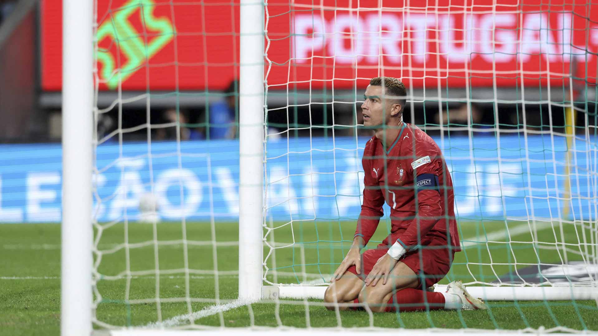الغموض يحيط بمستقبل رونالدو مع البرتغال بعد مغادرته معسكر المنتخب 