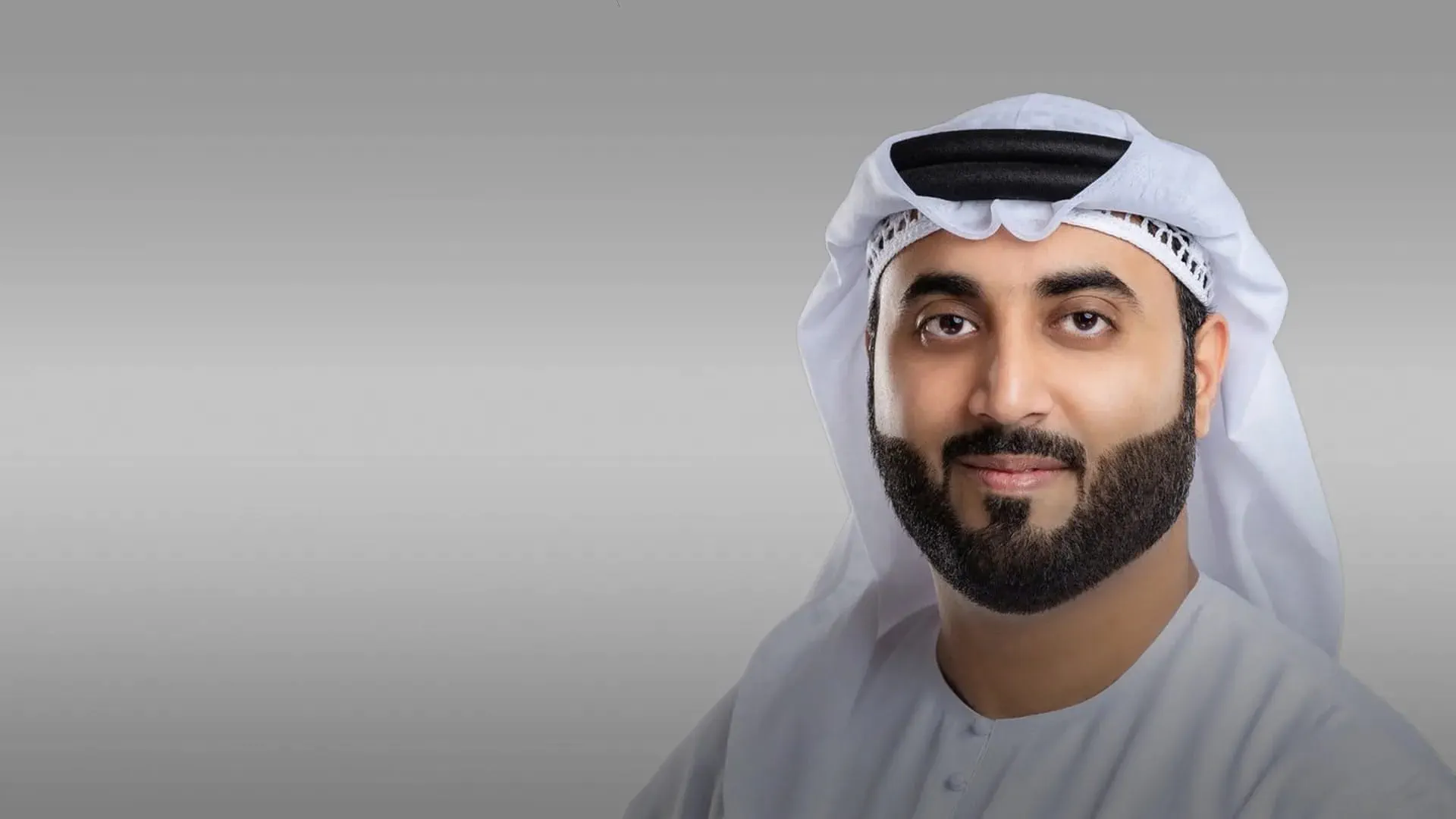 صورة بعنوان: محمد بن عبد الله القاسمي: المعلم ركيزة أساسية في بناء الإنسان 