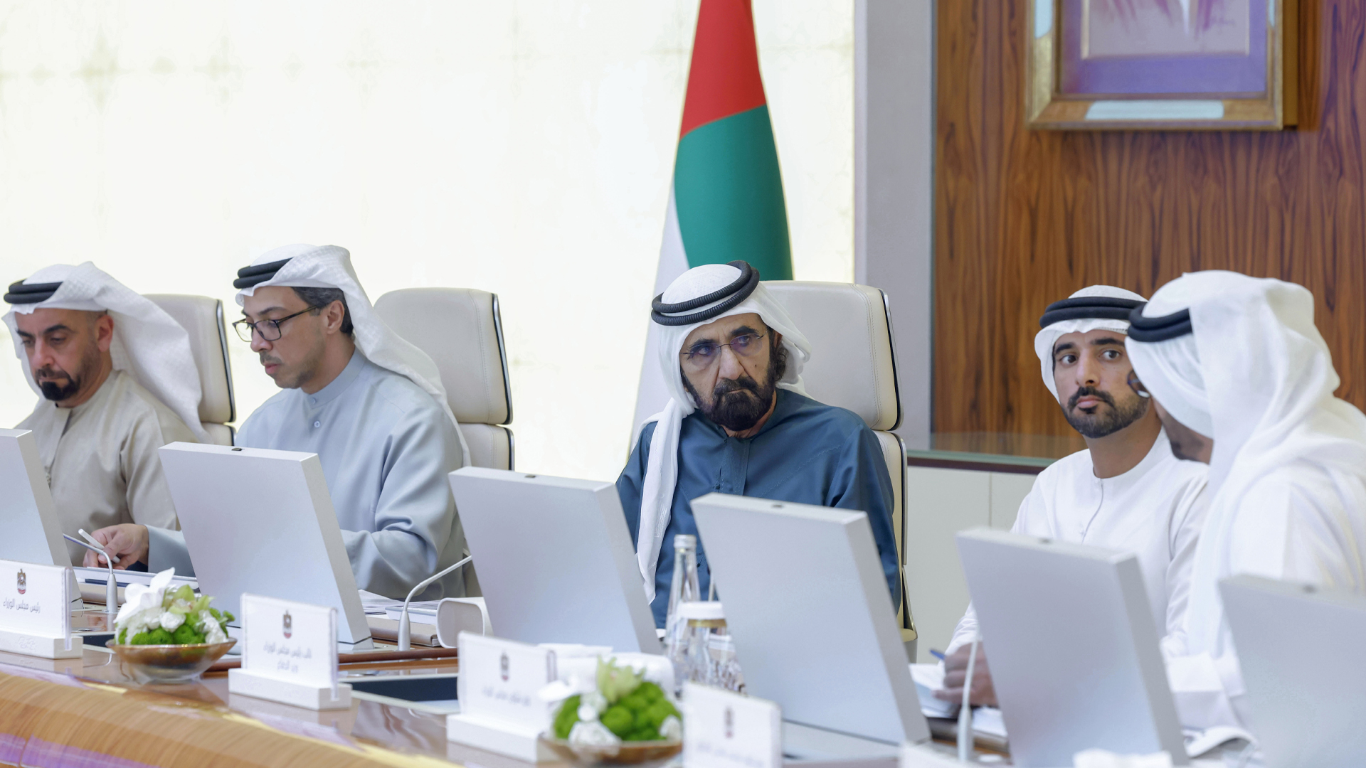 UAE Cabinet sets three messages for government teams 