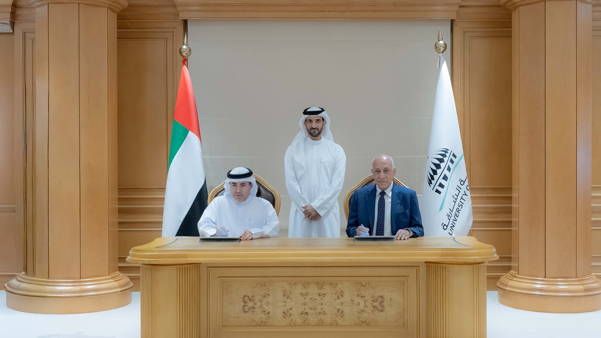 Image for the title: Sultan bin Ahmed witnesses MoU signing between UOS, UHS 